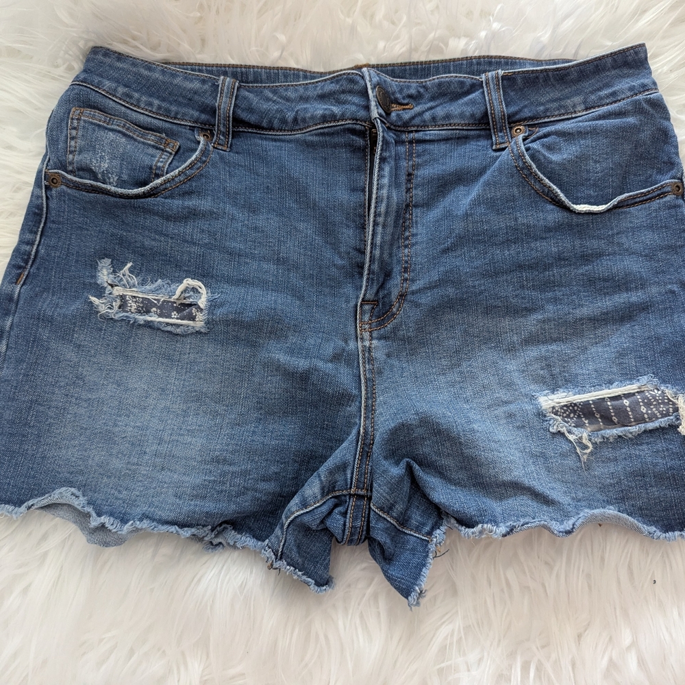 Maurice's Women Jean Shorts With Pattern Holes